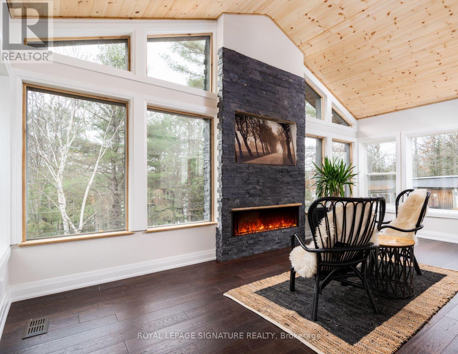 613 Long Lake Road Property Photo 16