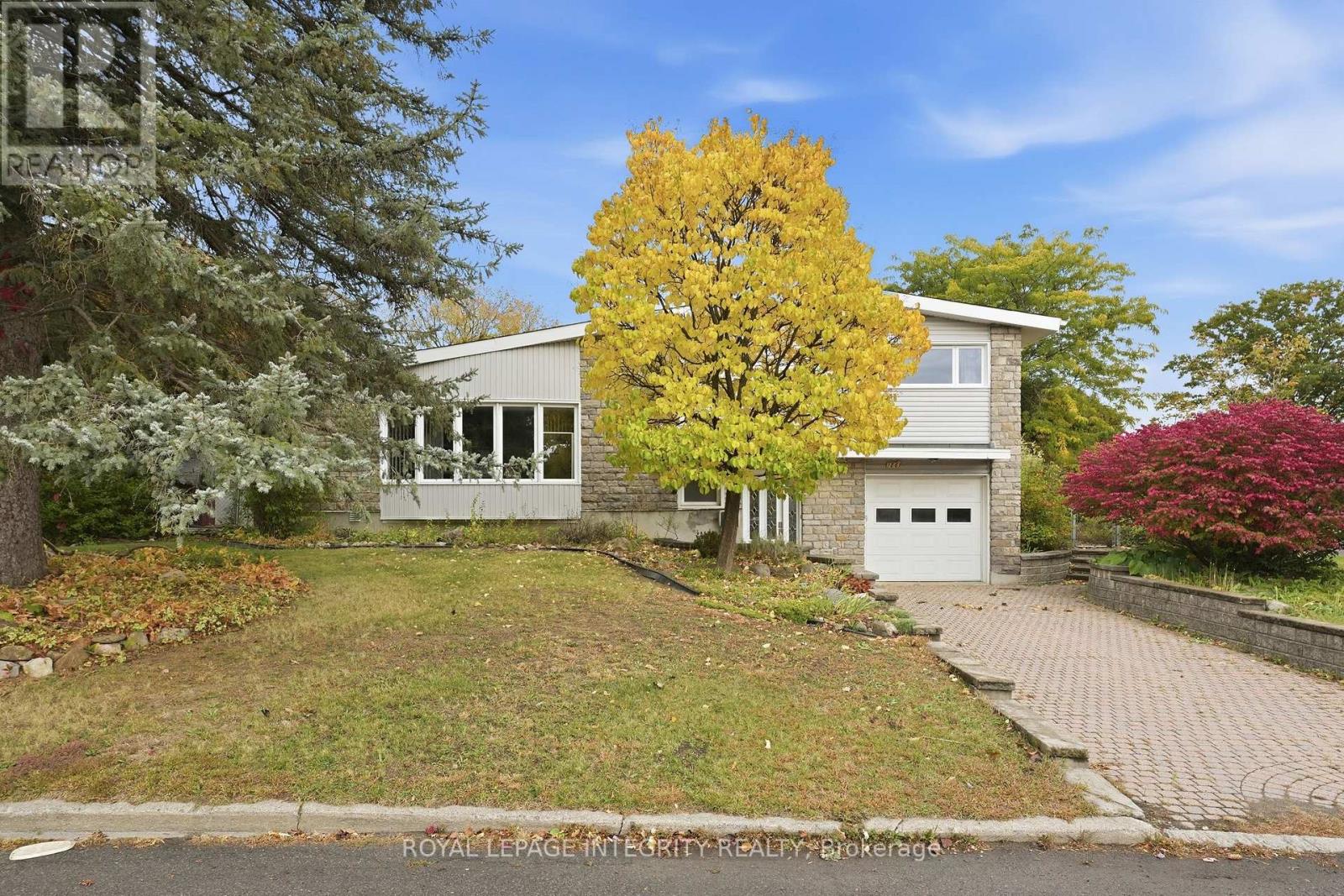 1861 Appleford Street Property Photo 1
