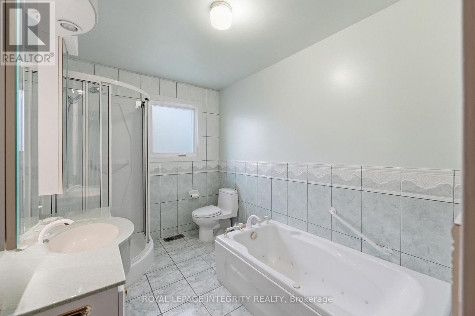 1861 Appleford Street Property Photo 13