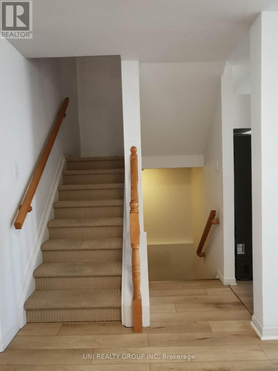 180 Claridge Drive Property Photo 11