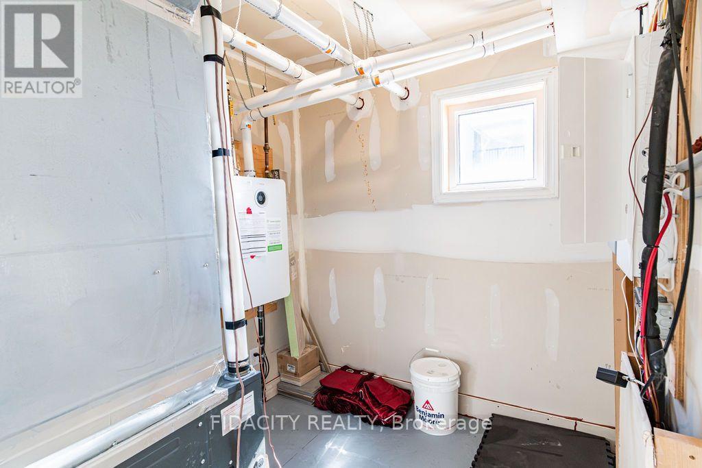 277 Zenith Private Property Photo 24