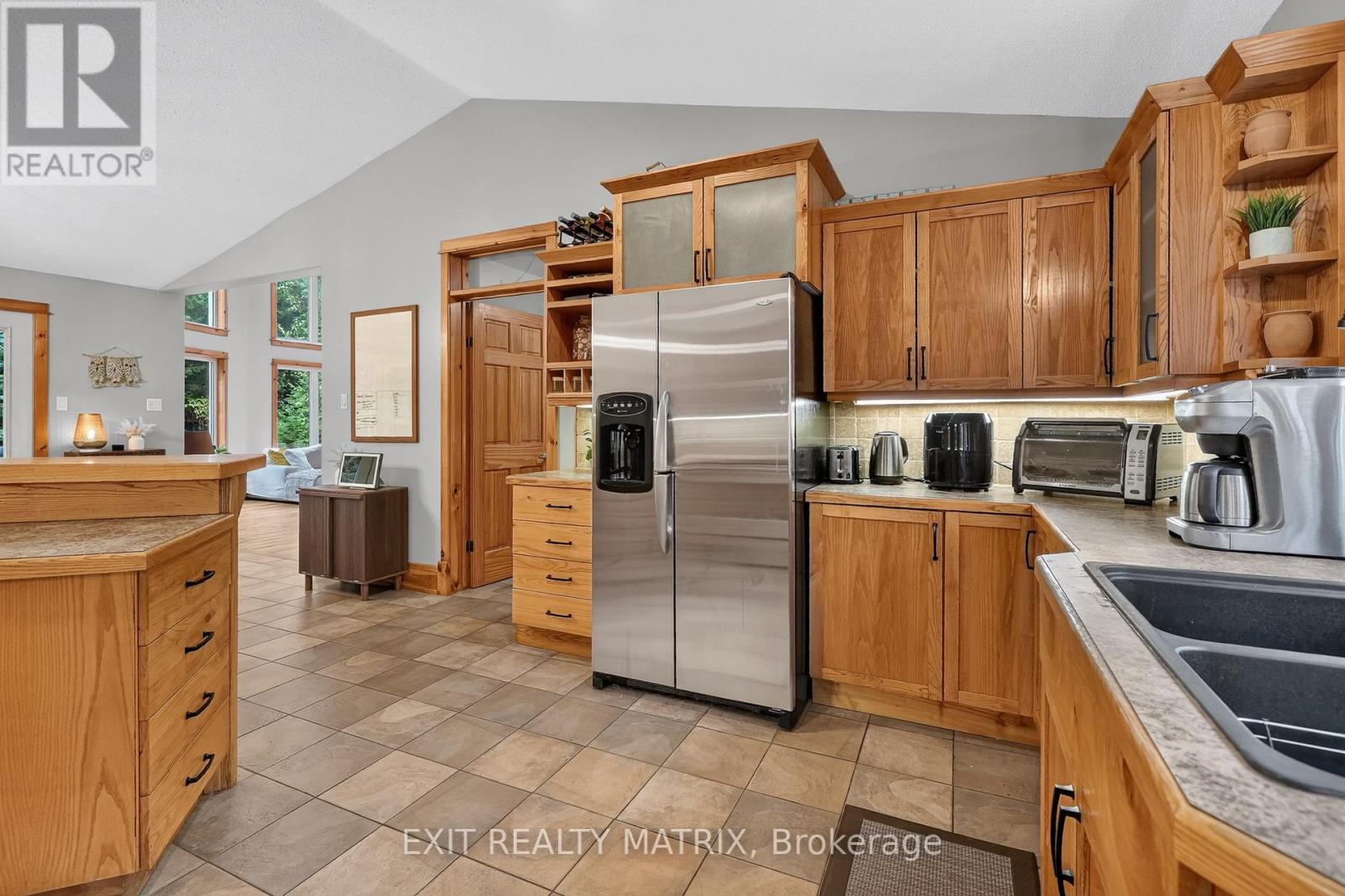 8010 Iveson Drive Property Photo 19