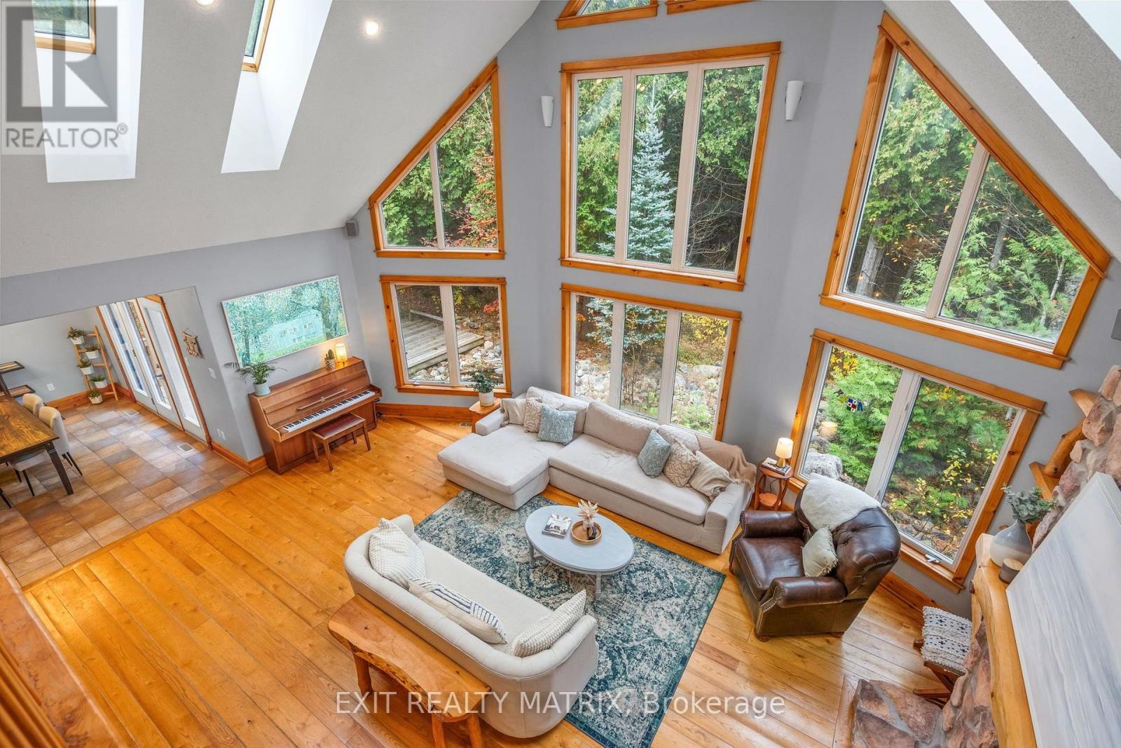 8010 Iveson Drive Property Photo 28