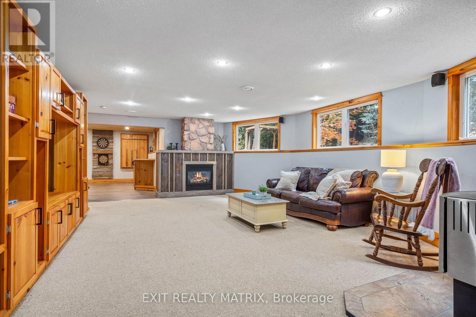 8010 Iveson Drive Property Photo 34