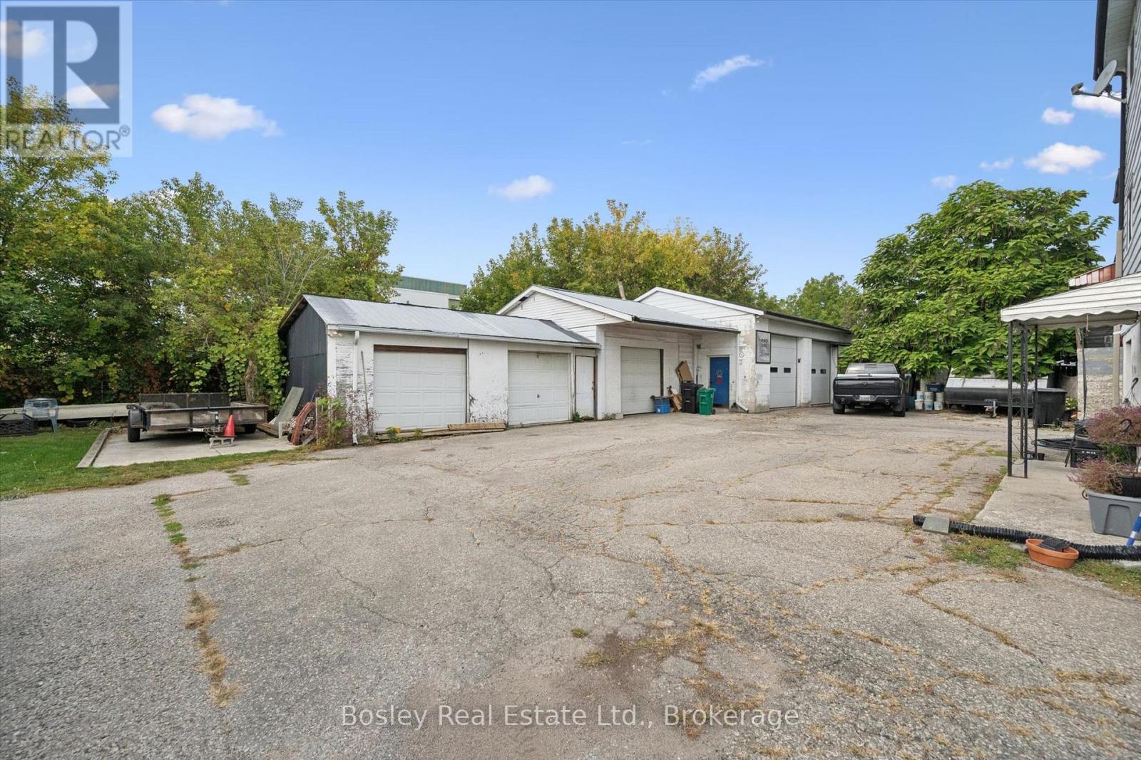 32 Jaffray Street Property Photo 5