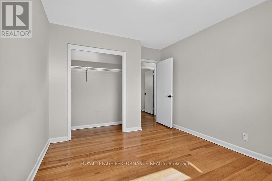 964 Connaught Avenue Property Photo 12