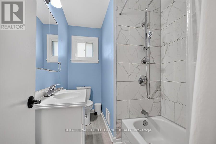 964 Connaught Avenue Property Photo 16