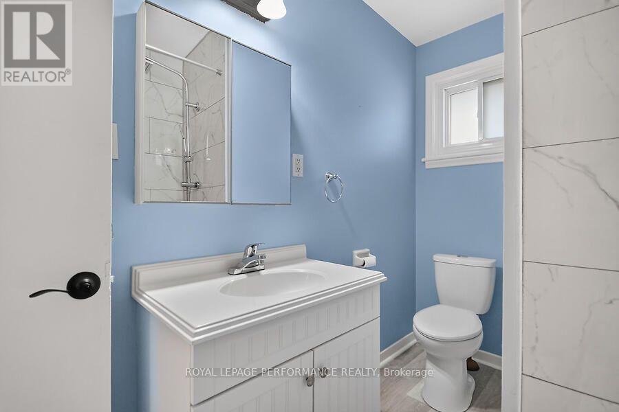 964 Connaught Avenue Property Photo 17