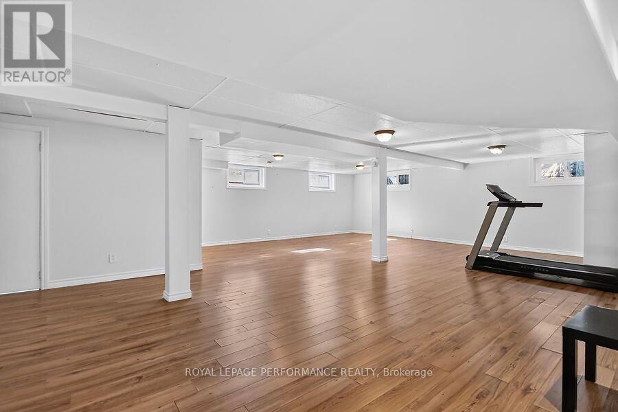 964 Connaught Avenue Property Photo 18