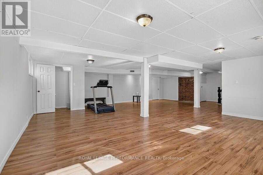 964 Connaught Avenue Property Photo 19