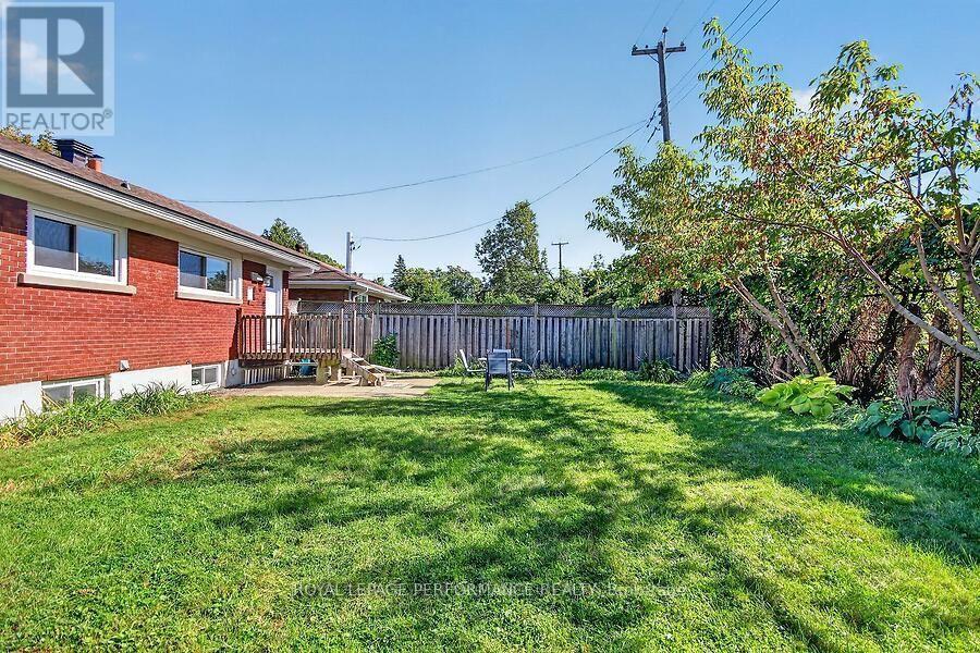964 Connaught Avenue Property Photo 28