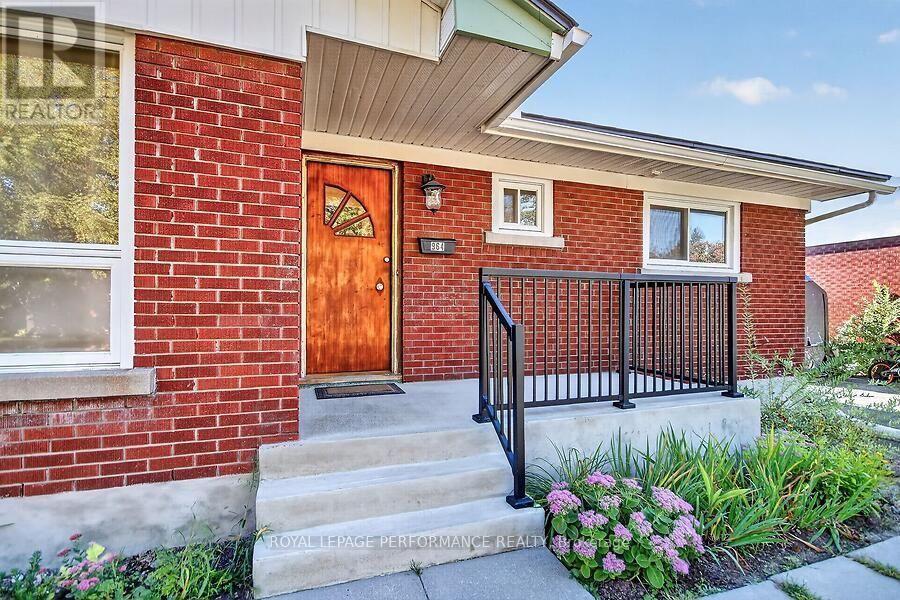 964 Connaught Avenue Property Photo 30