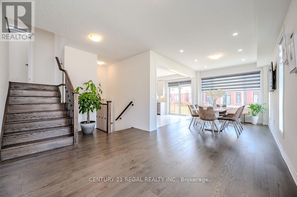 30 Rustic Oak Trail Property Photo 8