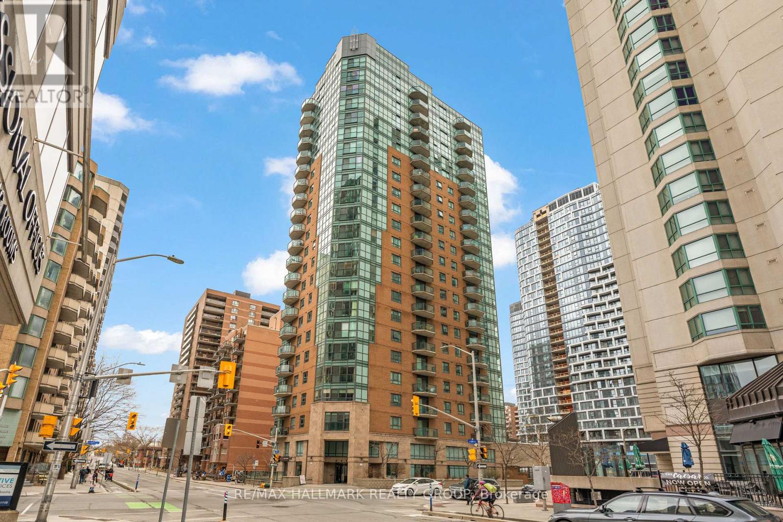 1405 - 445 LAURIER AVENUE W Property Photo 1