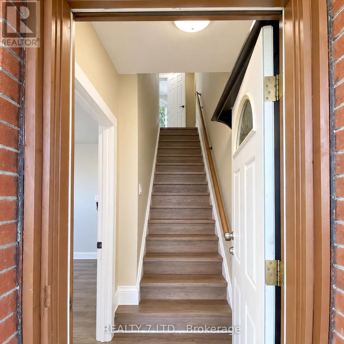 199 Lincoln Street Property Photo 4