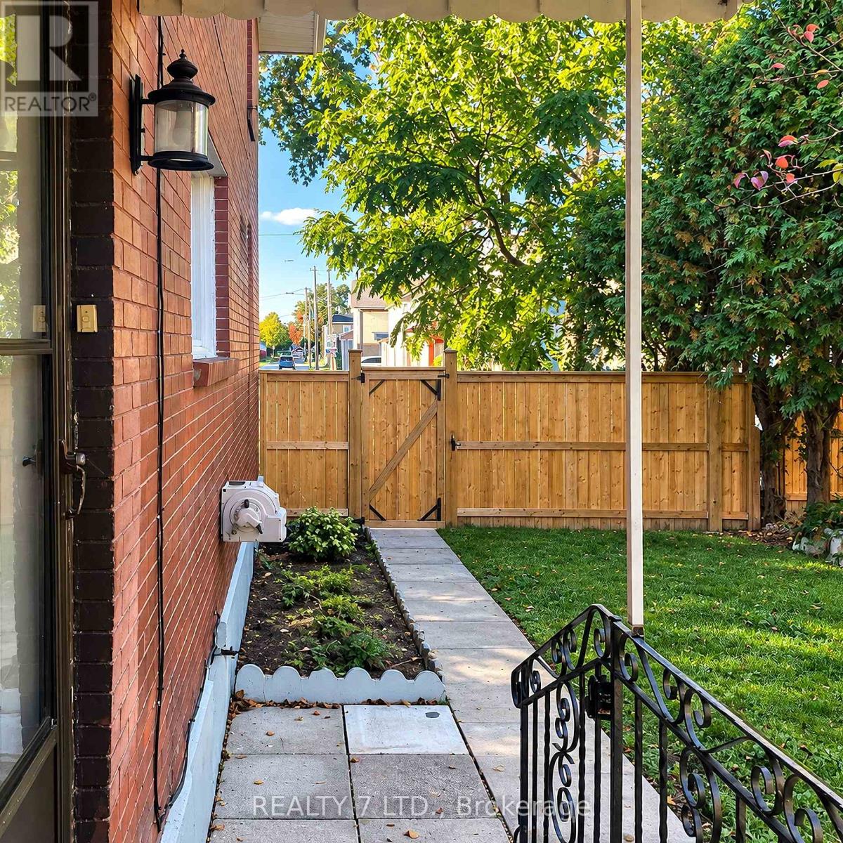 199 Lincoln Street Property Photo 6