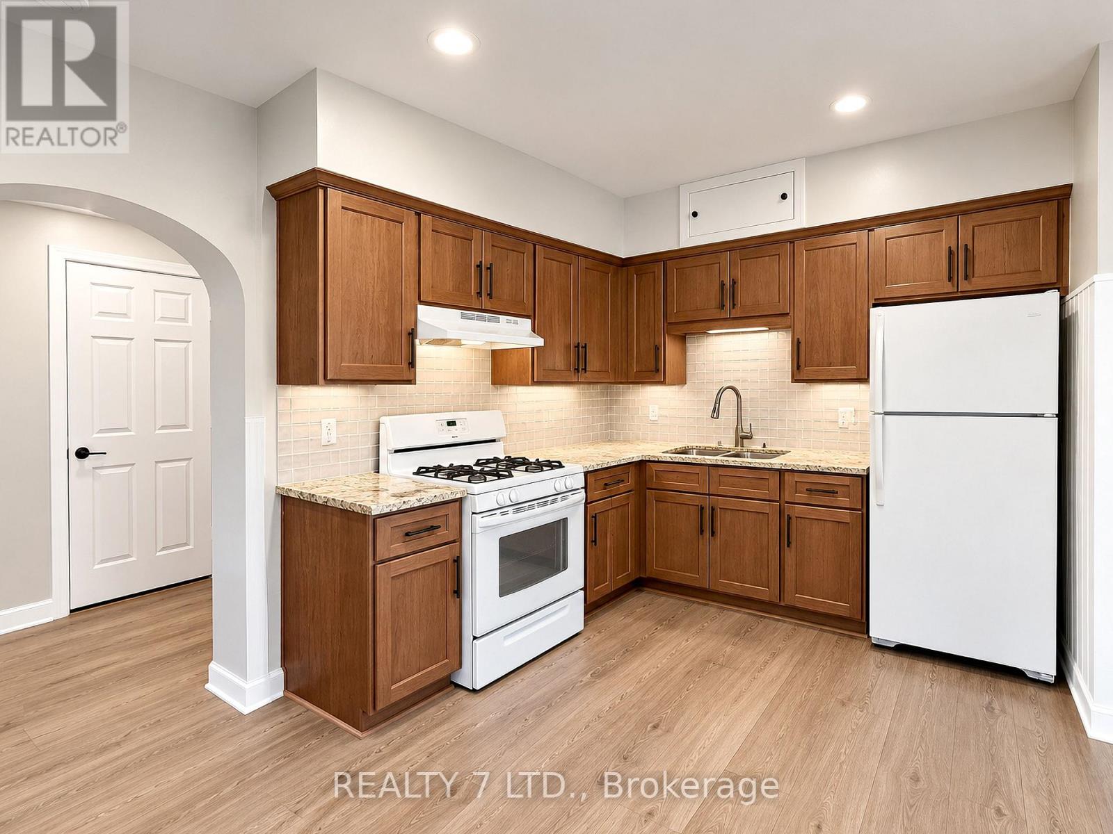199 Lincoln Street Property Photo 12