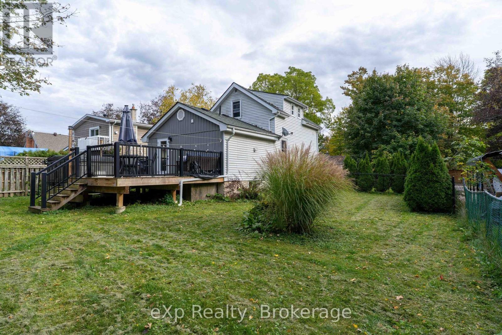 590 7th Street E Property Photo 21