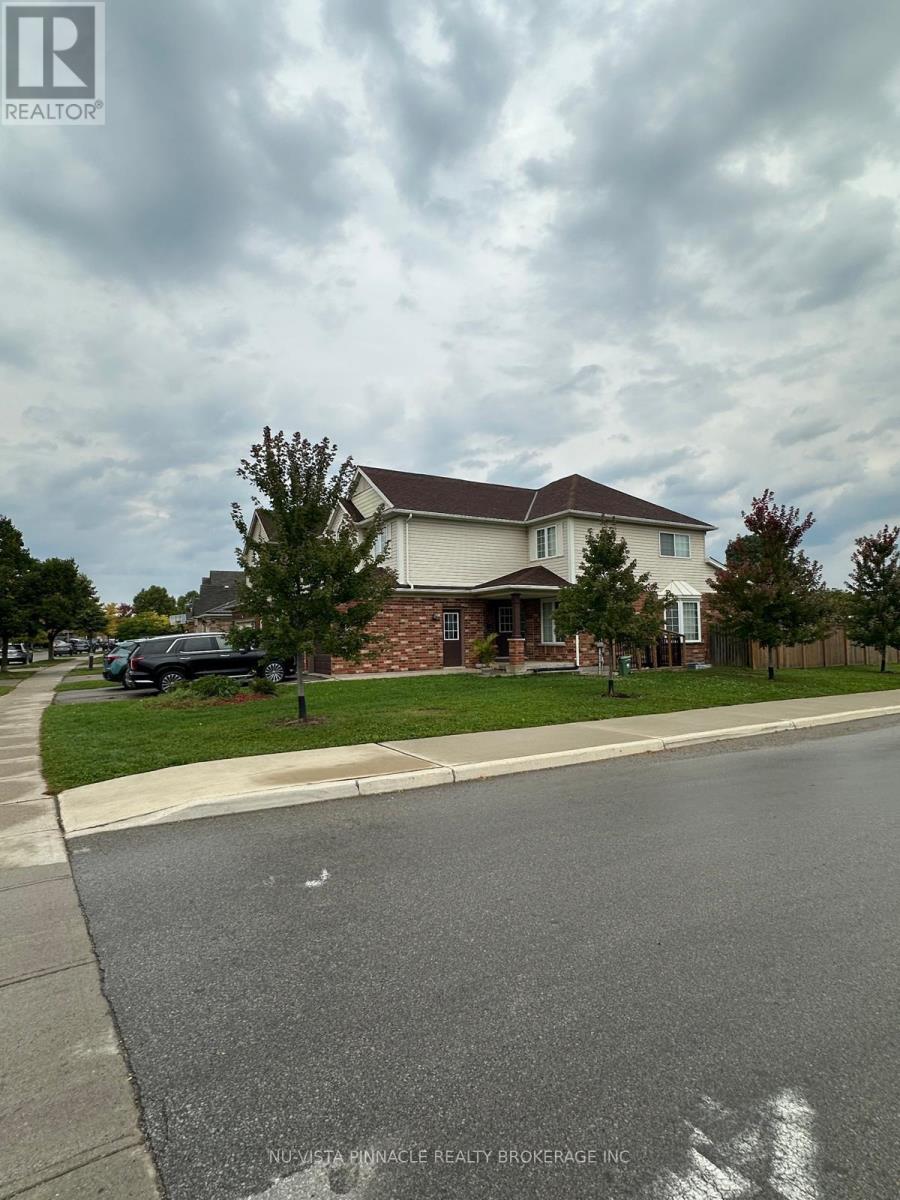 2537 (upper) Meadowgate Boulevard Property Photo 3