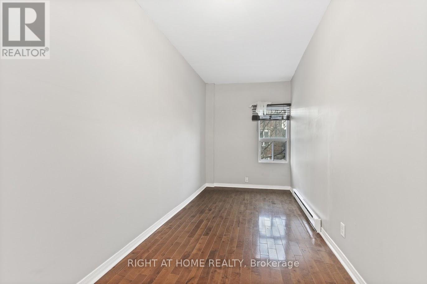 238 King Street E Property Photo 12