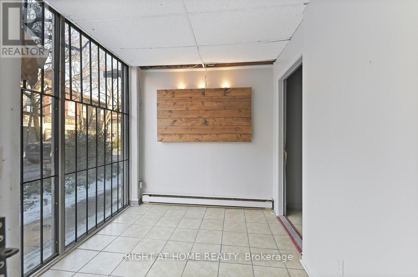 238 King Street E Property Photo 19