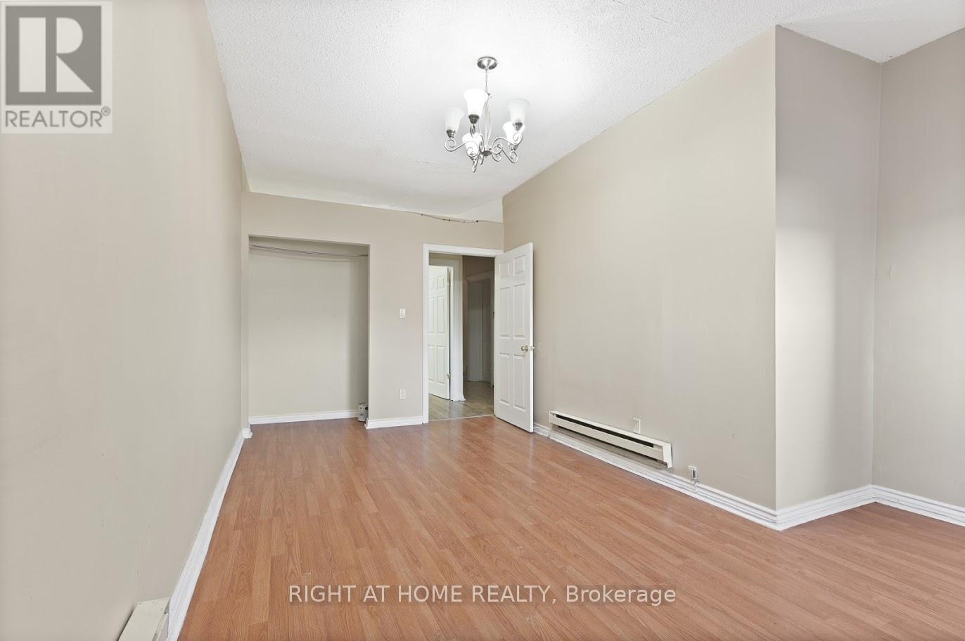 238 King Street E Property Photo 23
