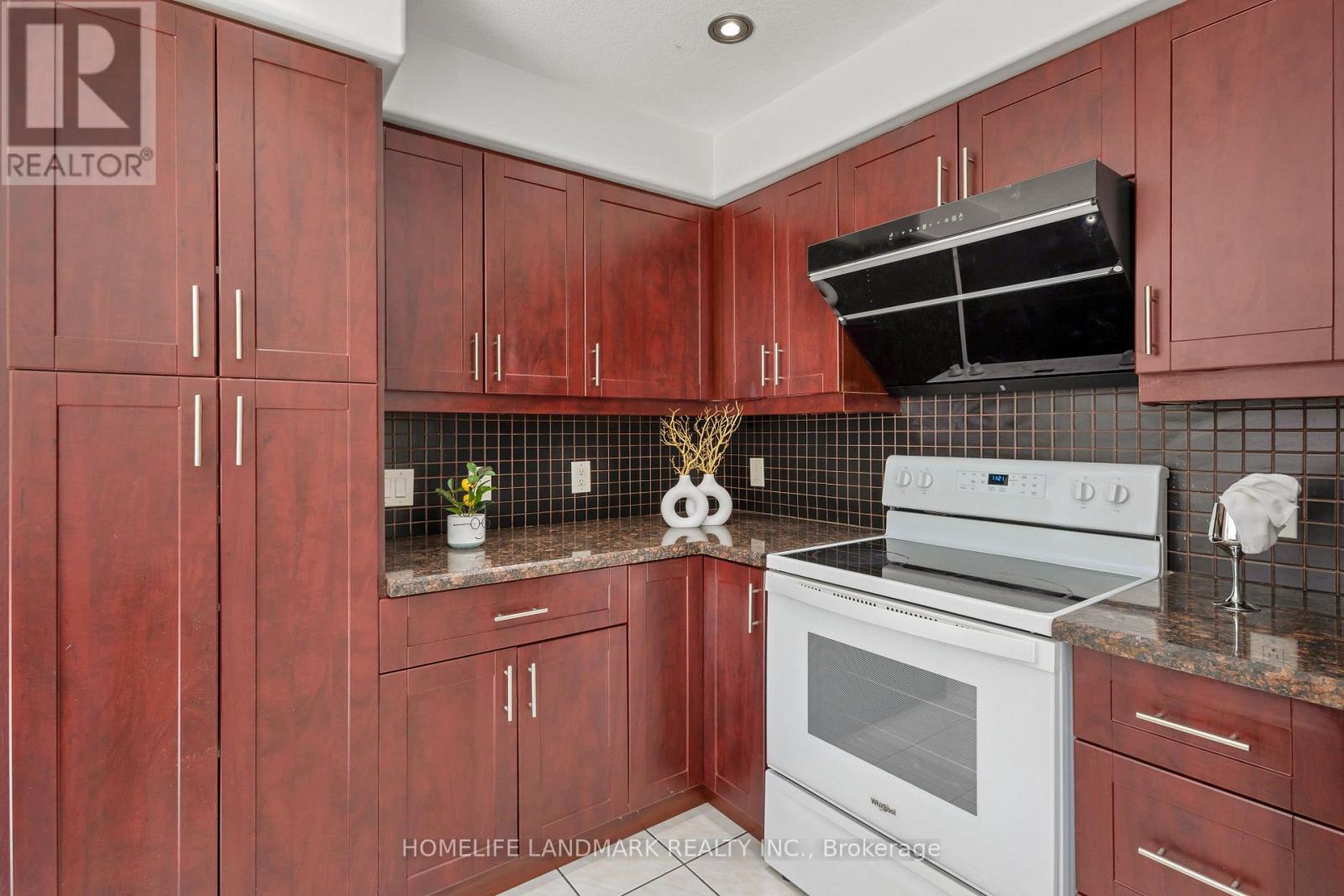 723 Chesapeake Drive Property Photo 15