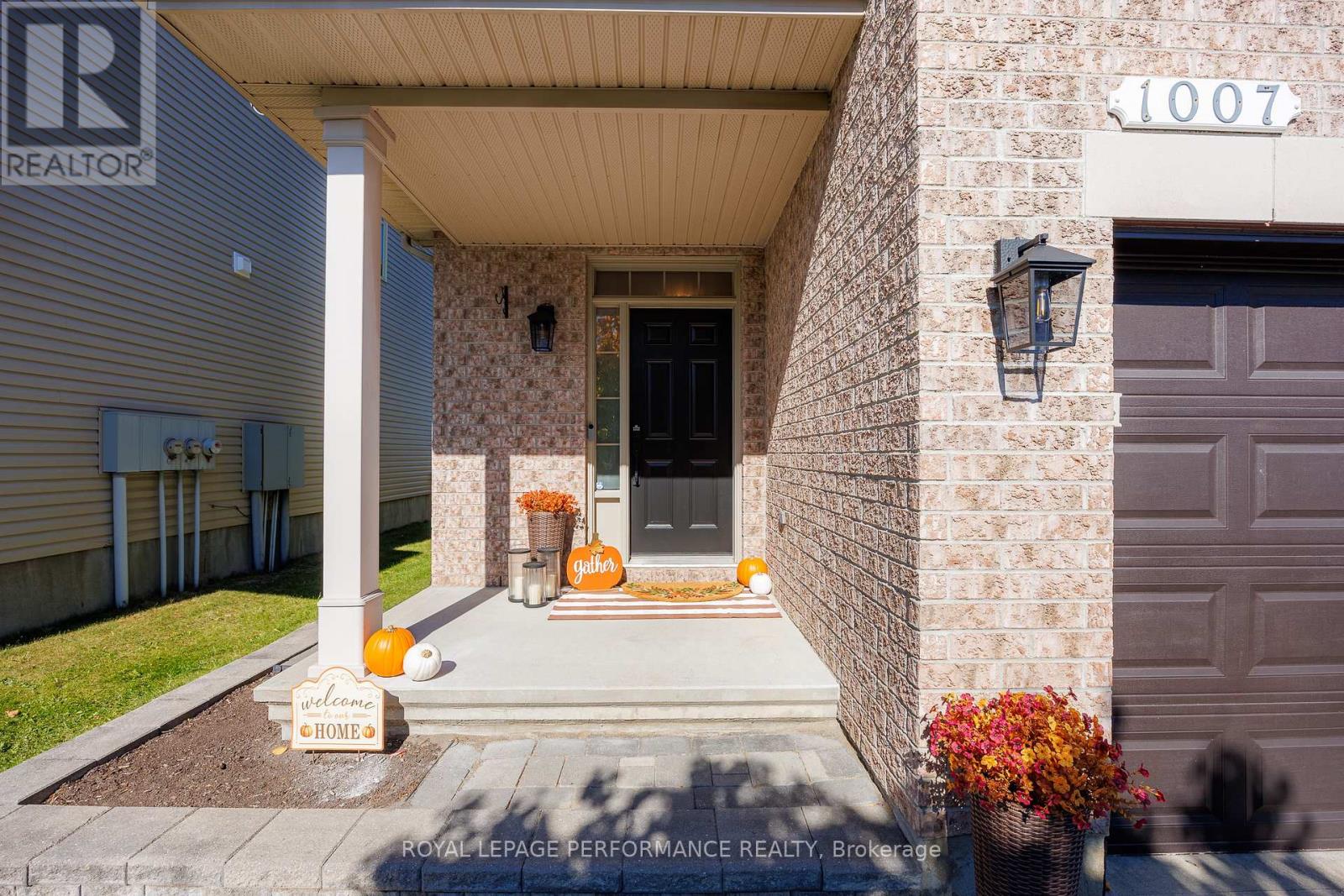 1007 Grapefern Terrace Property Photo 4