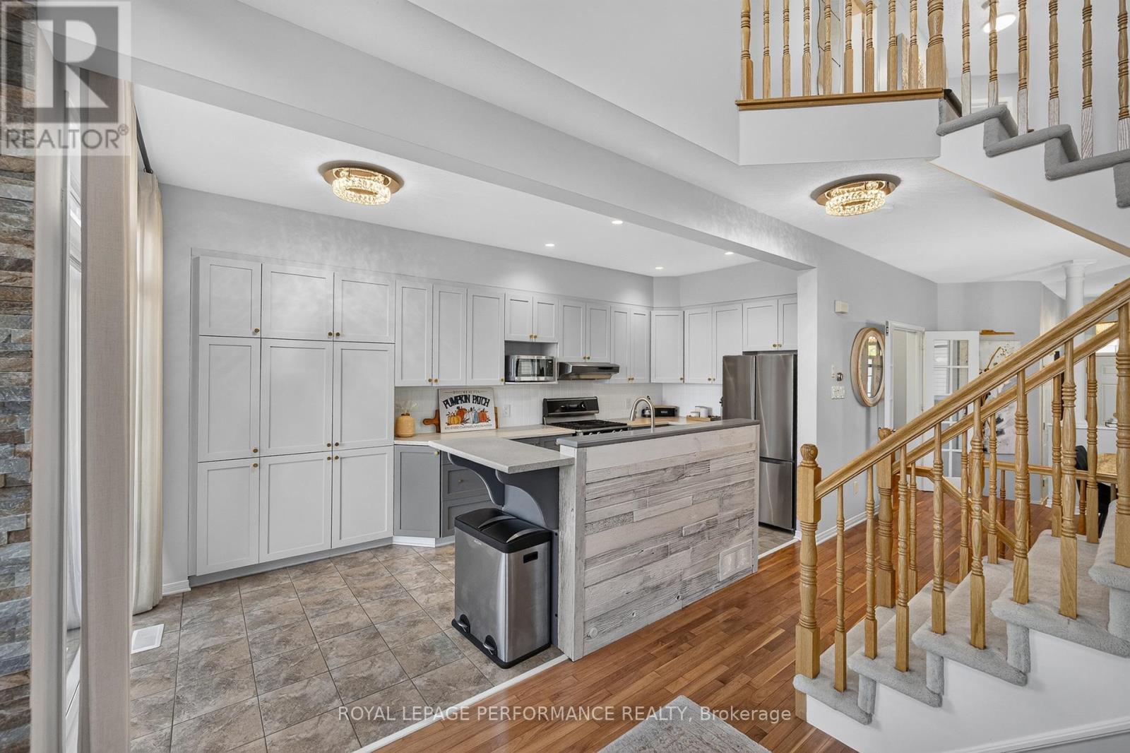 1007 Grapefern Terrace Property Photo 17