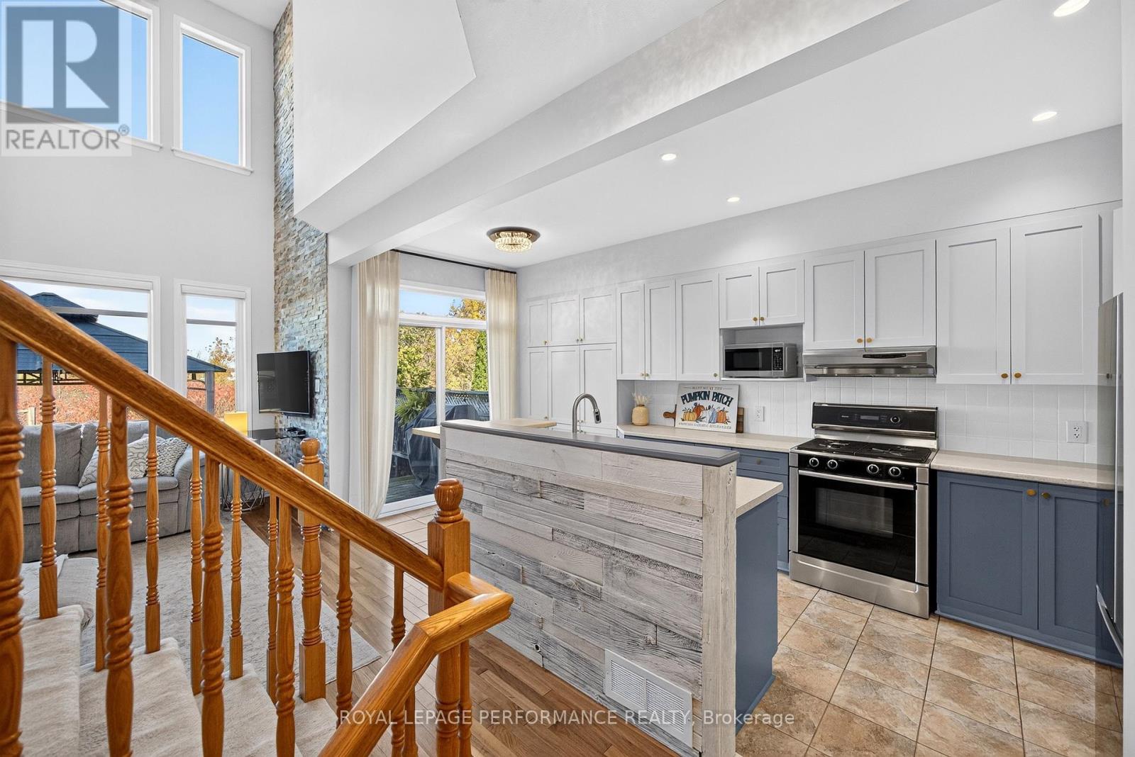 1007 Grapefern Terrace Property Photo 18