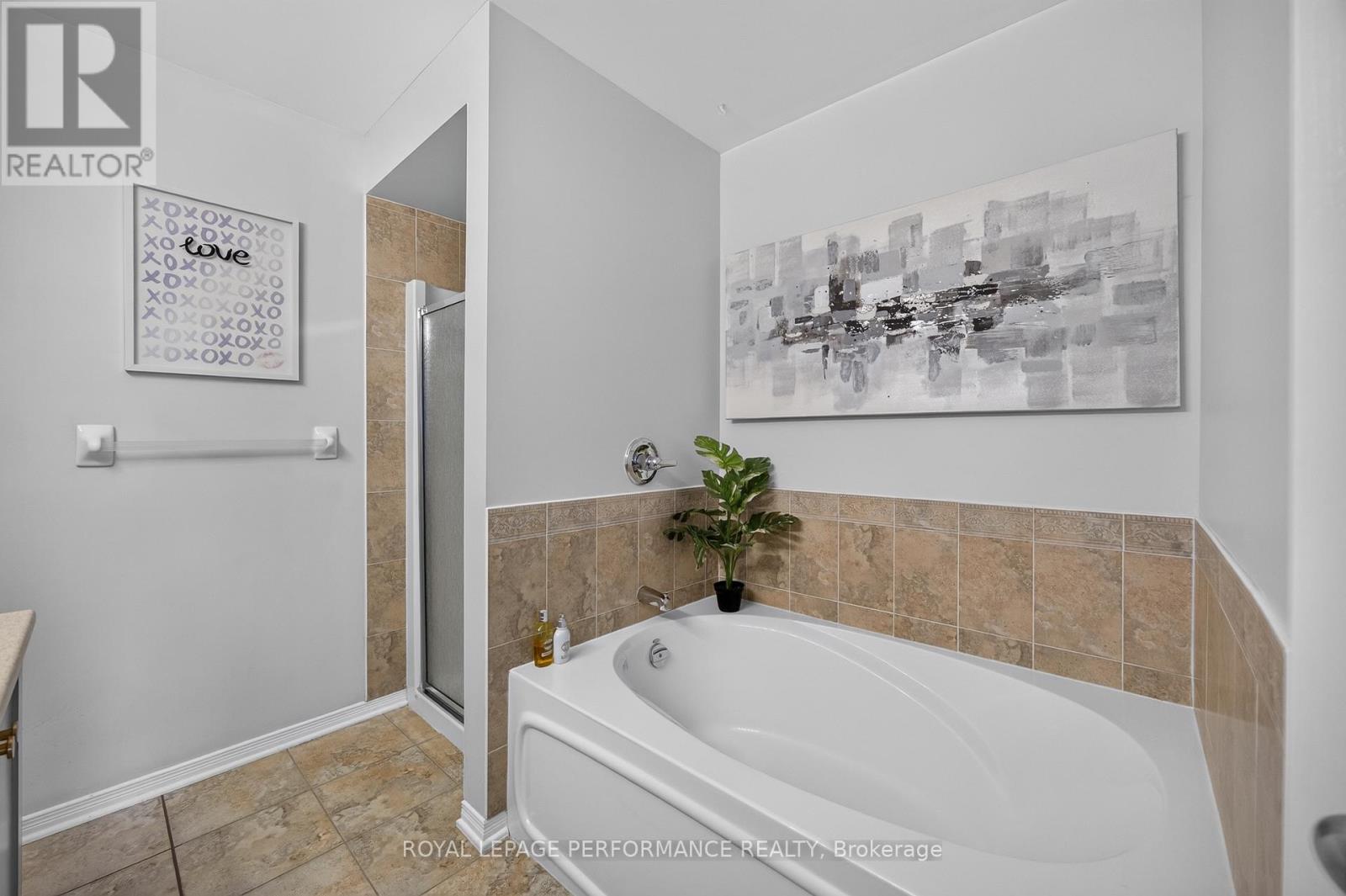 1007 Grapefern Terrace Property Photo 30