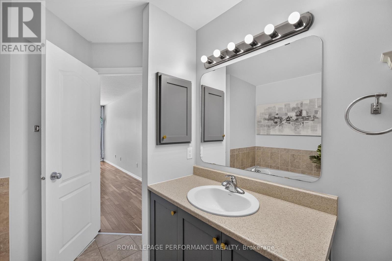 1007 Grapefern Terrace Property Photo 32