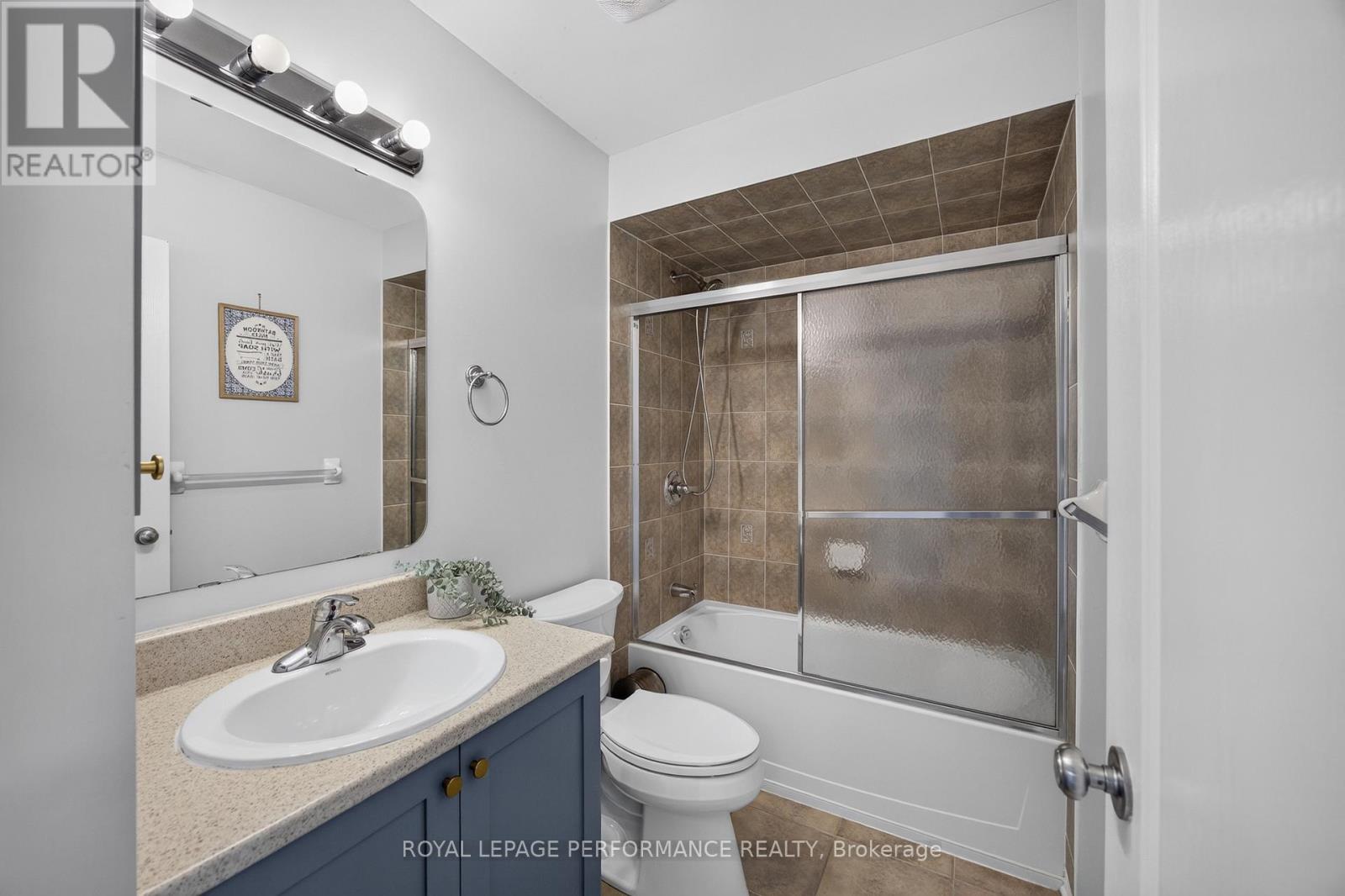 1007 Grapefern Terrace Property Photo 37