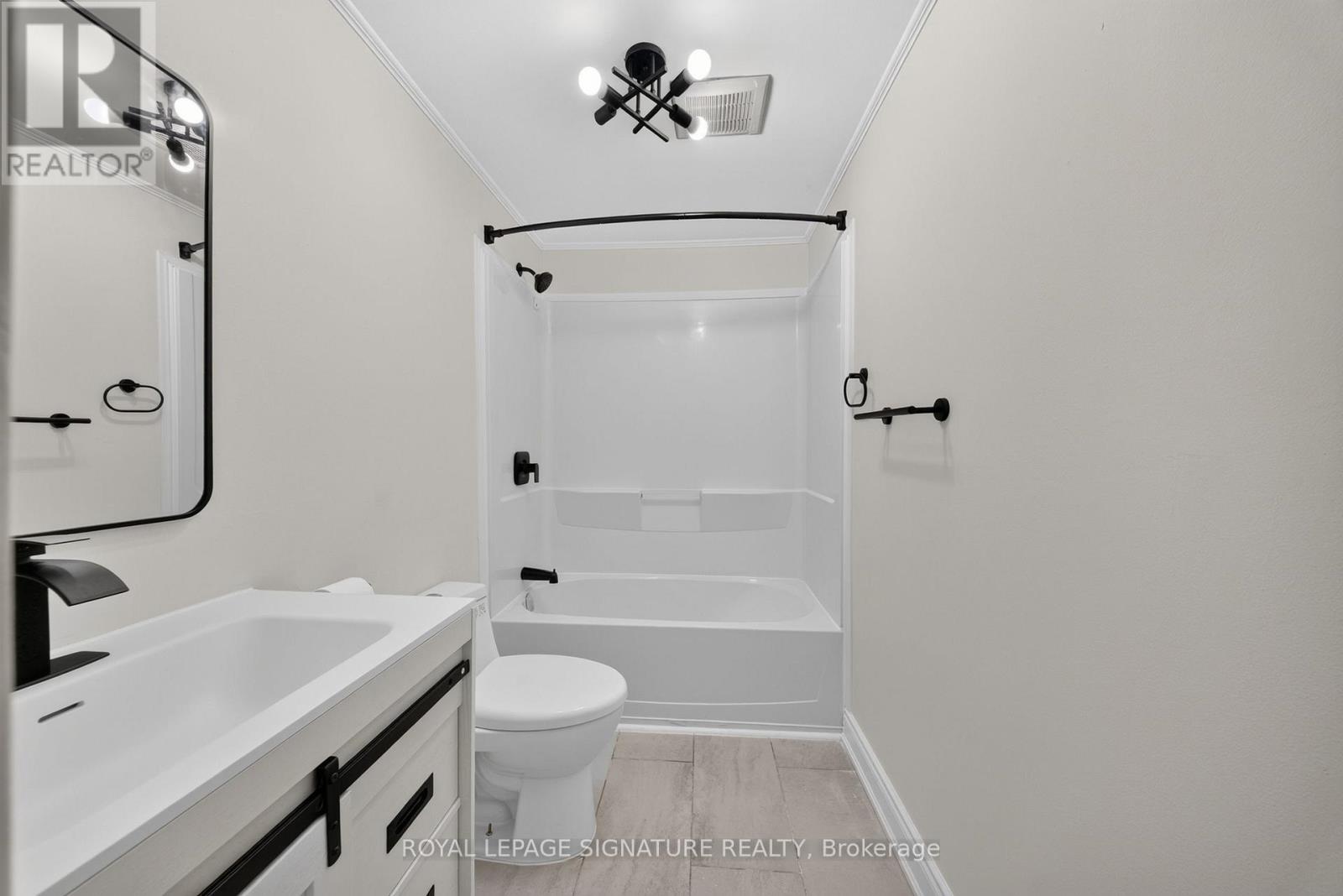 43 - 180 Marksam Road Property Photo 27