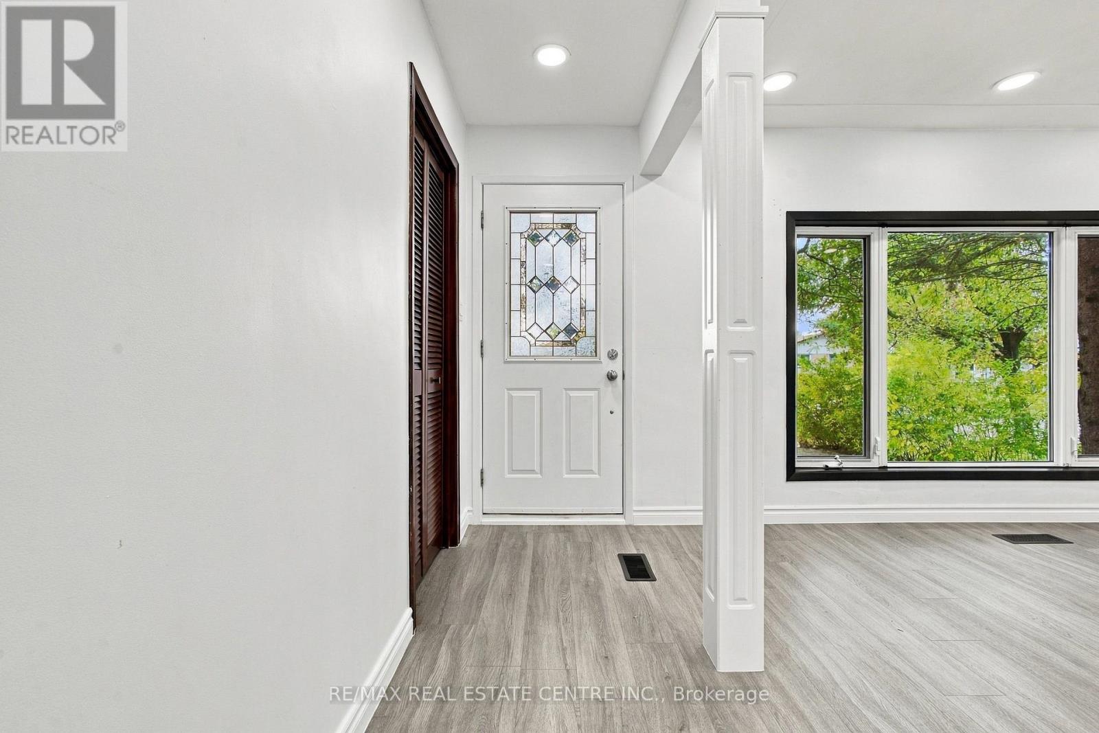246 Hillcrest Road Property Photo 5