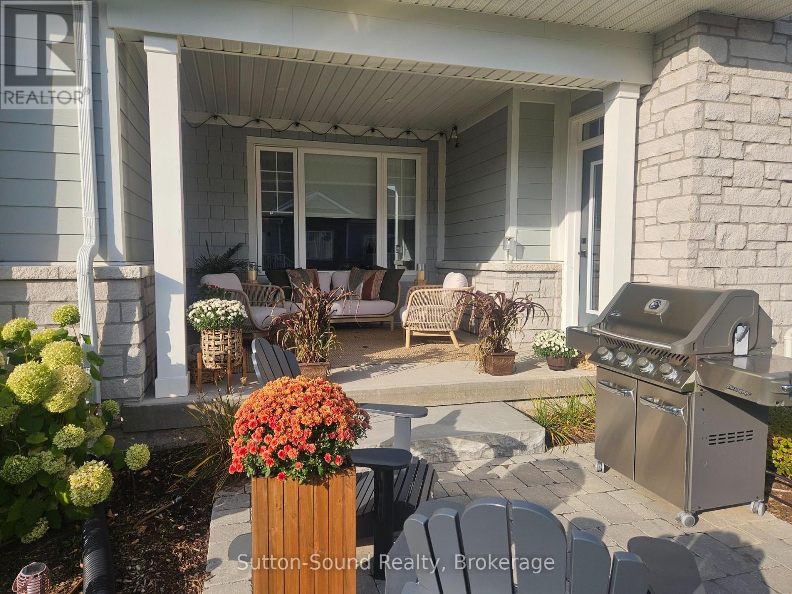 303 Sandpiper Lane Property Photo 4