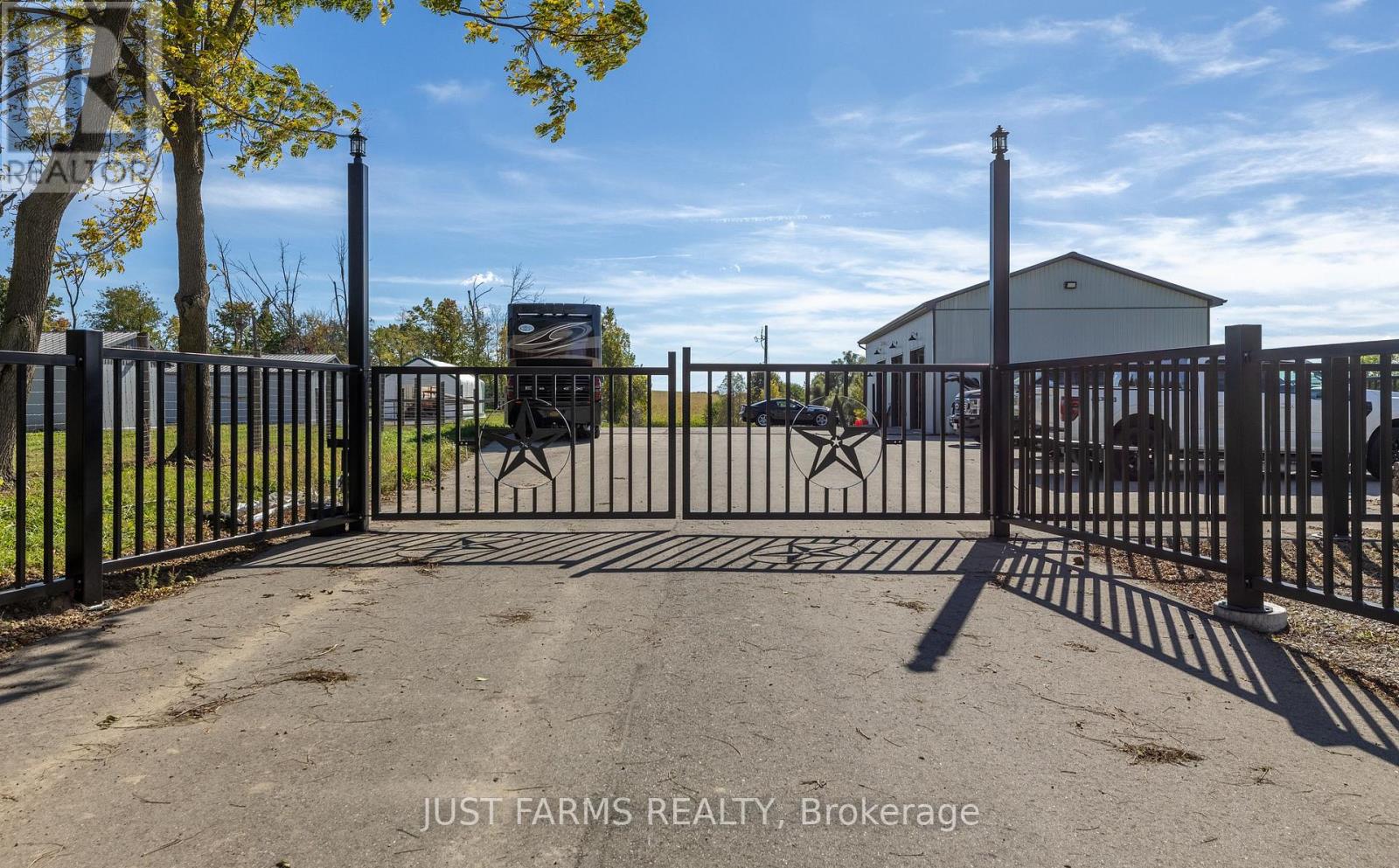 844 Deer Park Road Property Photo 14