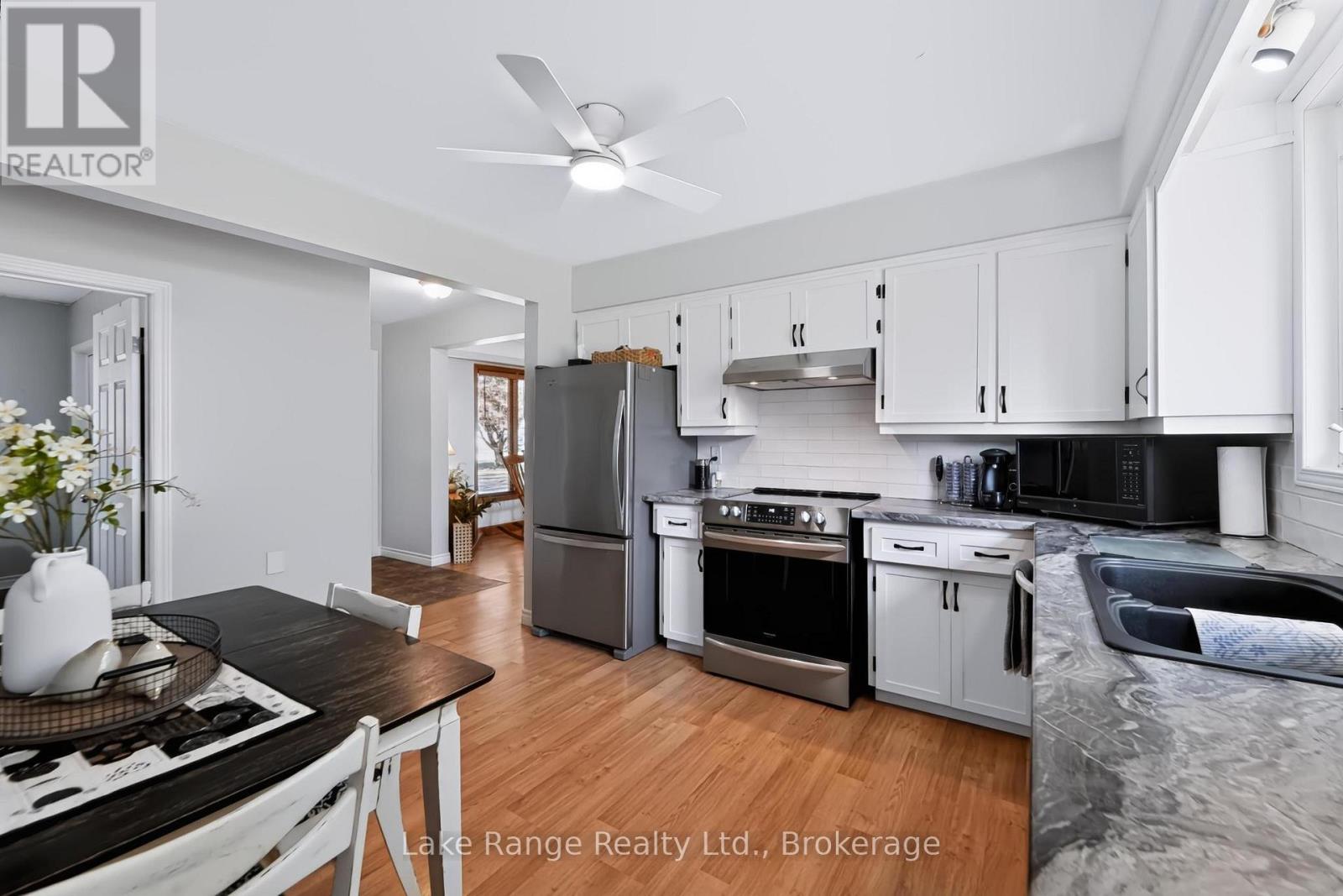 701 Maple Street Property Photo 8