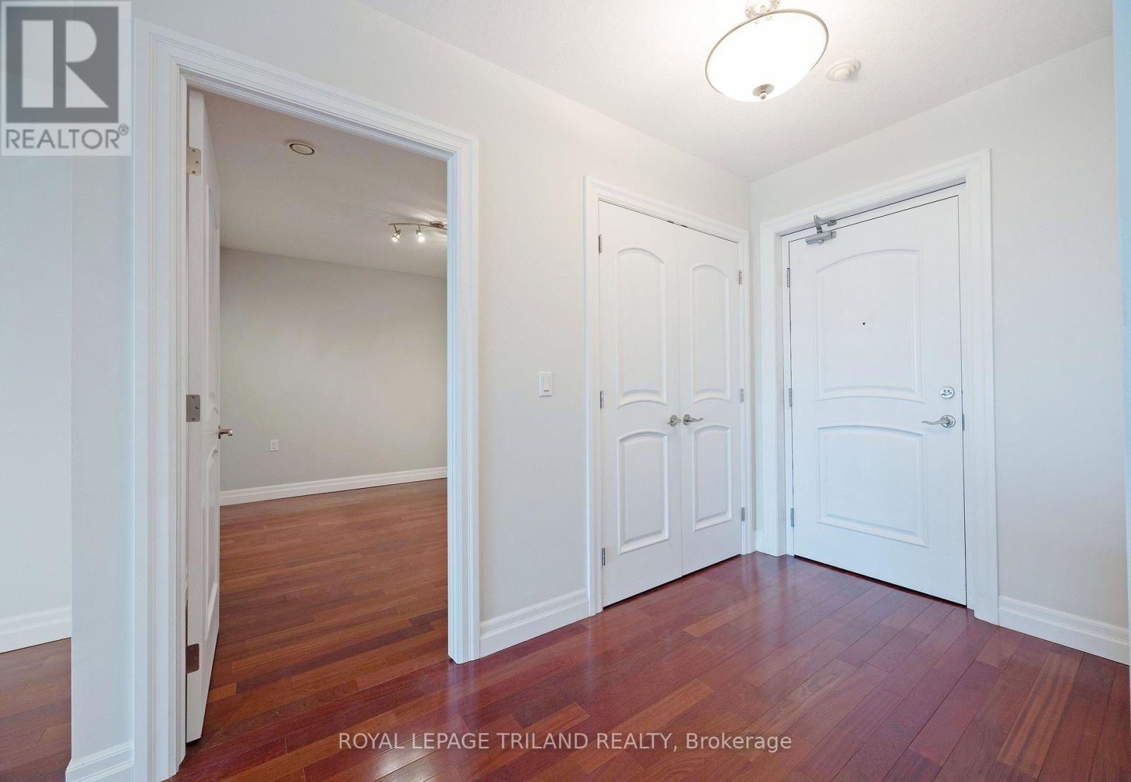 1202 - 250 Pall Mall Street Property Photo 4