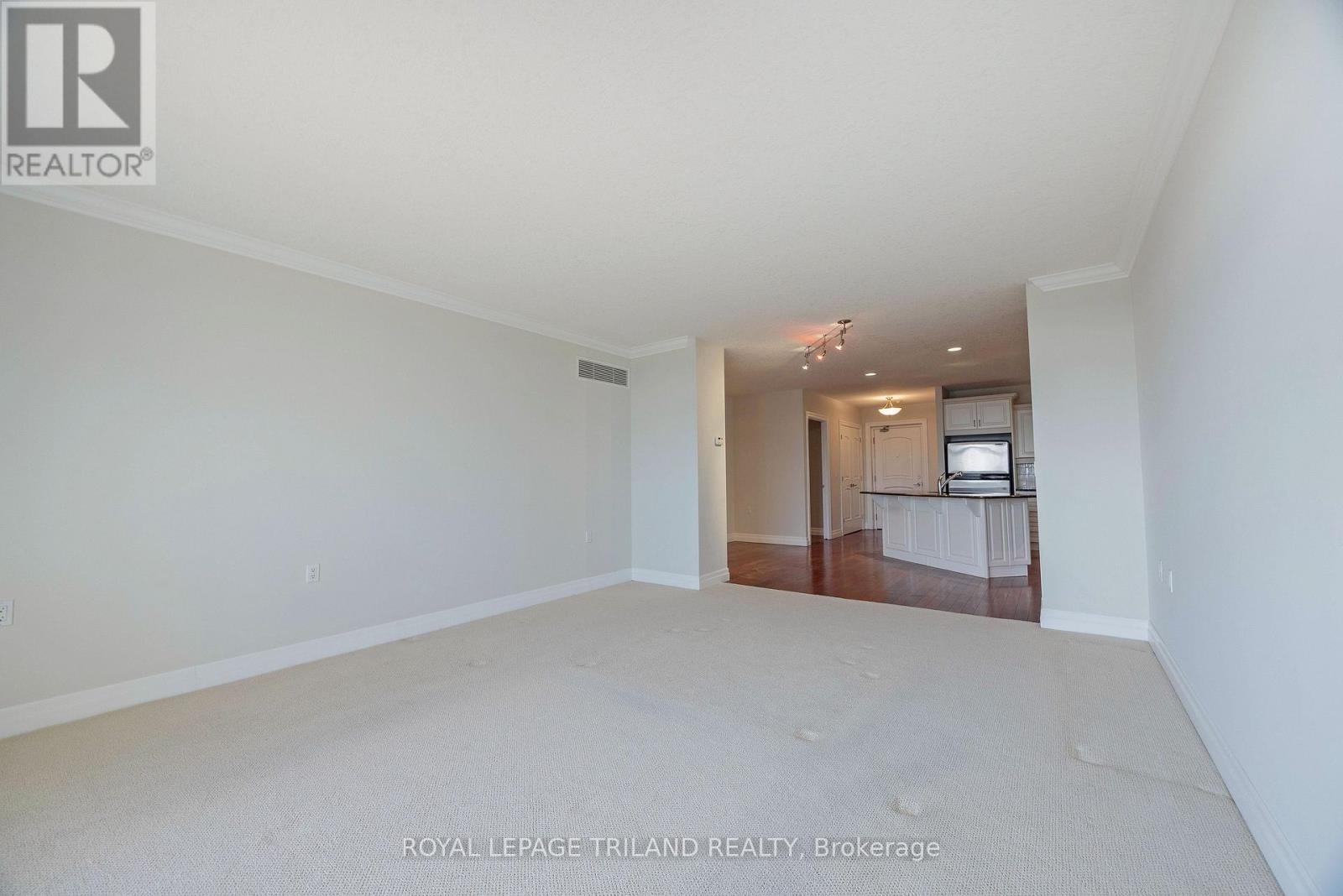 1202 - 250 Pall Mall Street Property Photo 20
