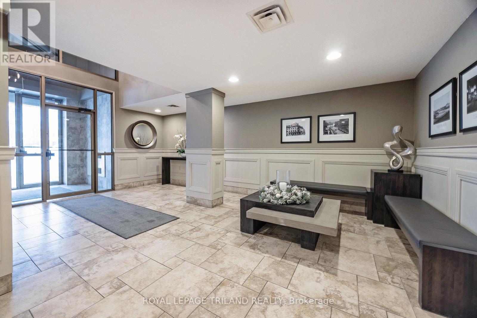 1202 - 250 Pall Mall Street Property Photo 38