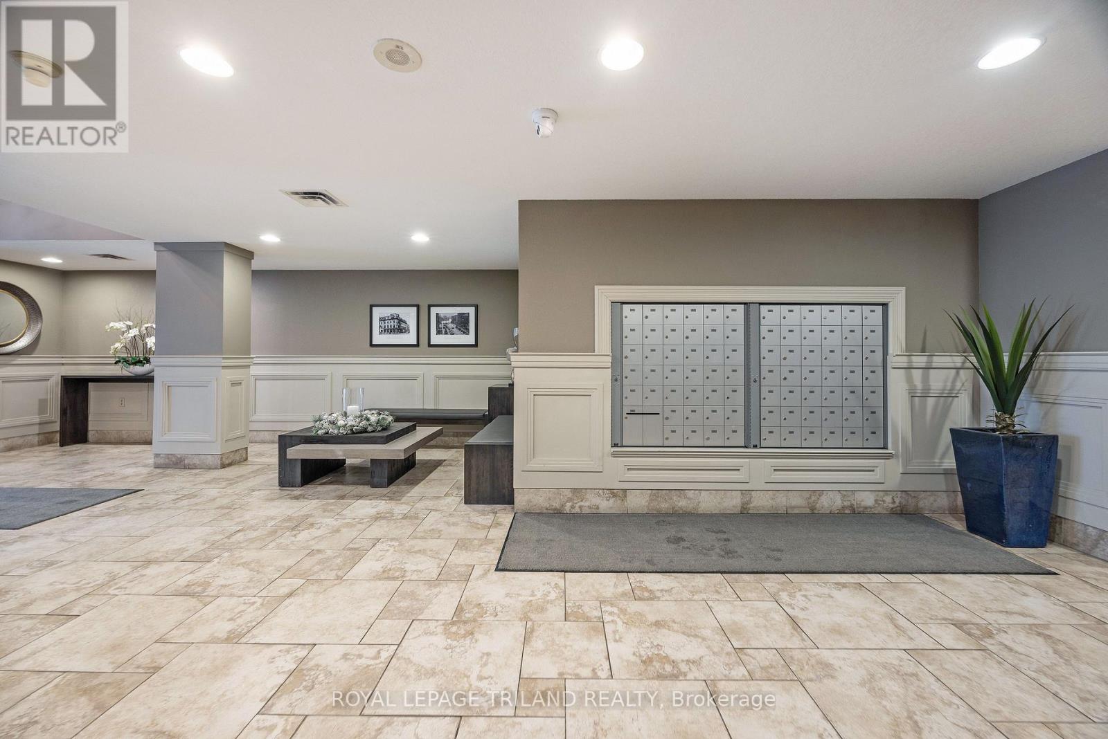 1202 - 250 Pall Mall Street Property Photo 39
