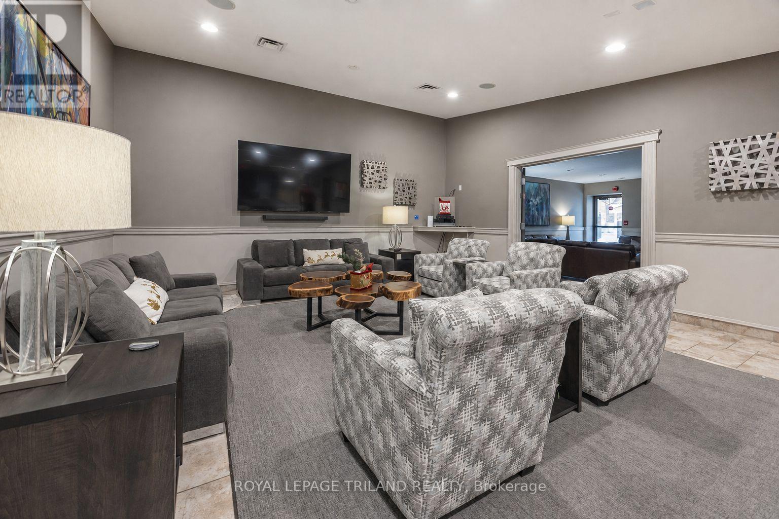 1202 - 250 Pall Mall Street Property Photo 41