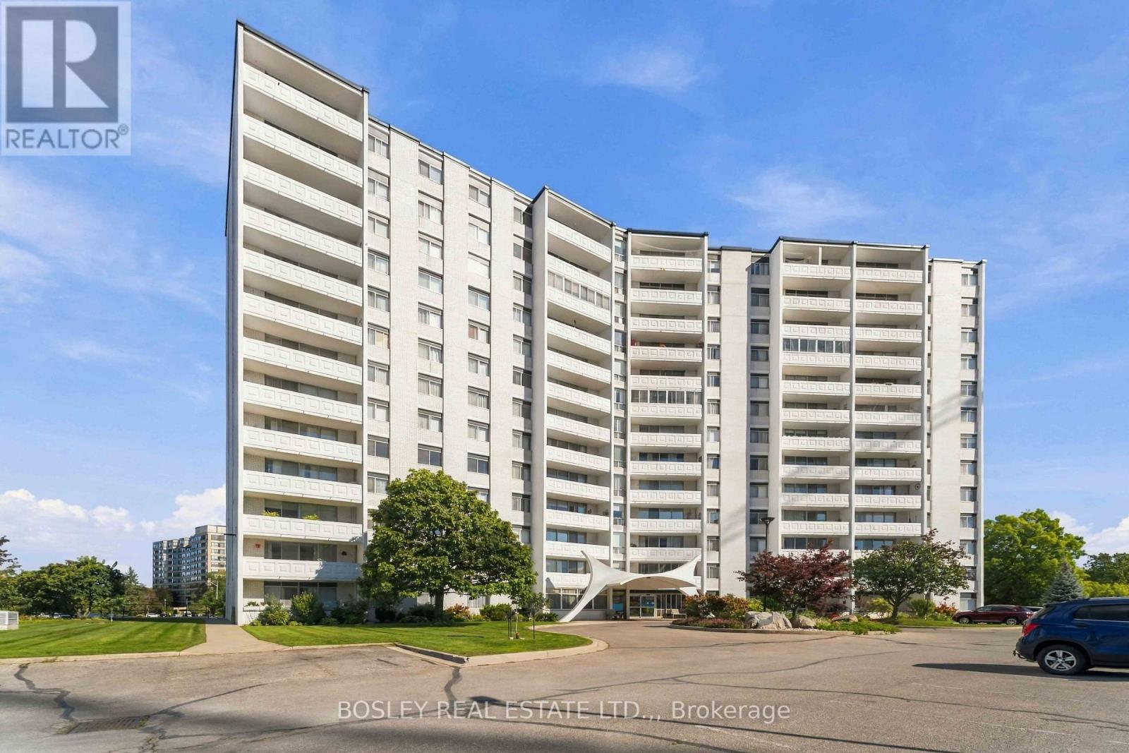 701 - 15 TOWERING HEIGHTS BOULEVARD Property Photo 1