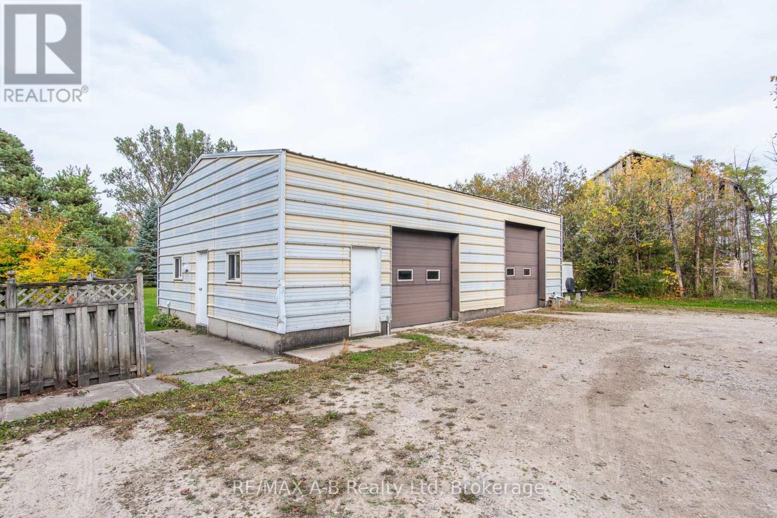 4607 Perth 135 Rd Road Property Photo 12