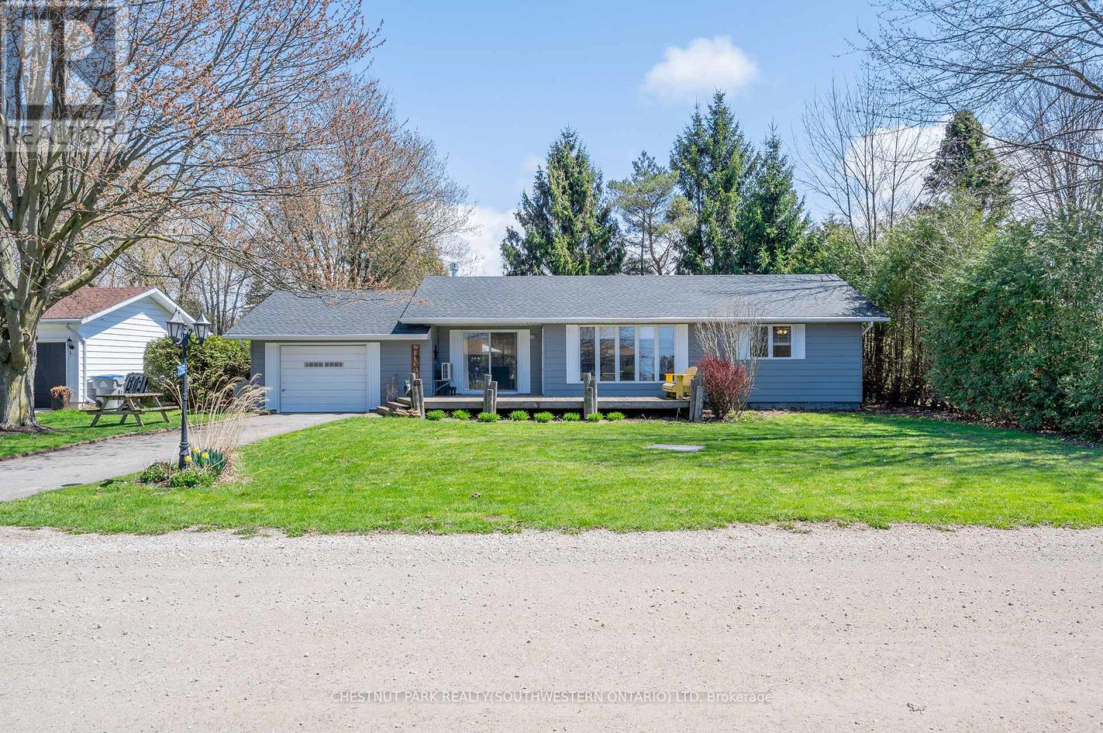 72562 Princess Street Property Photo 2
