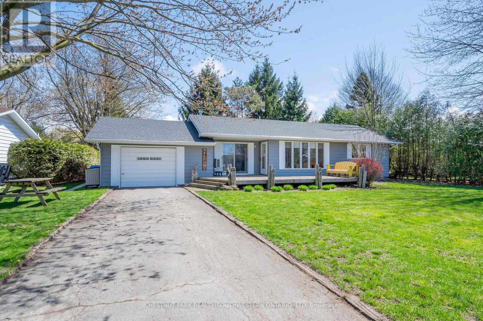 72562 Princess Street Property Photo 6