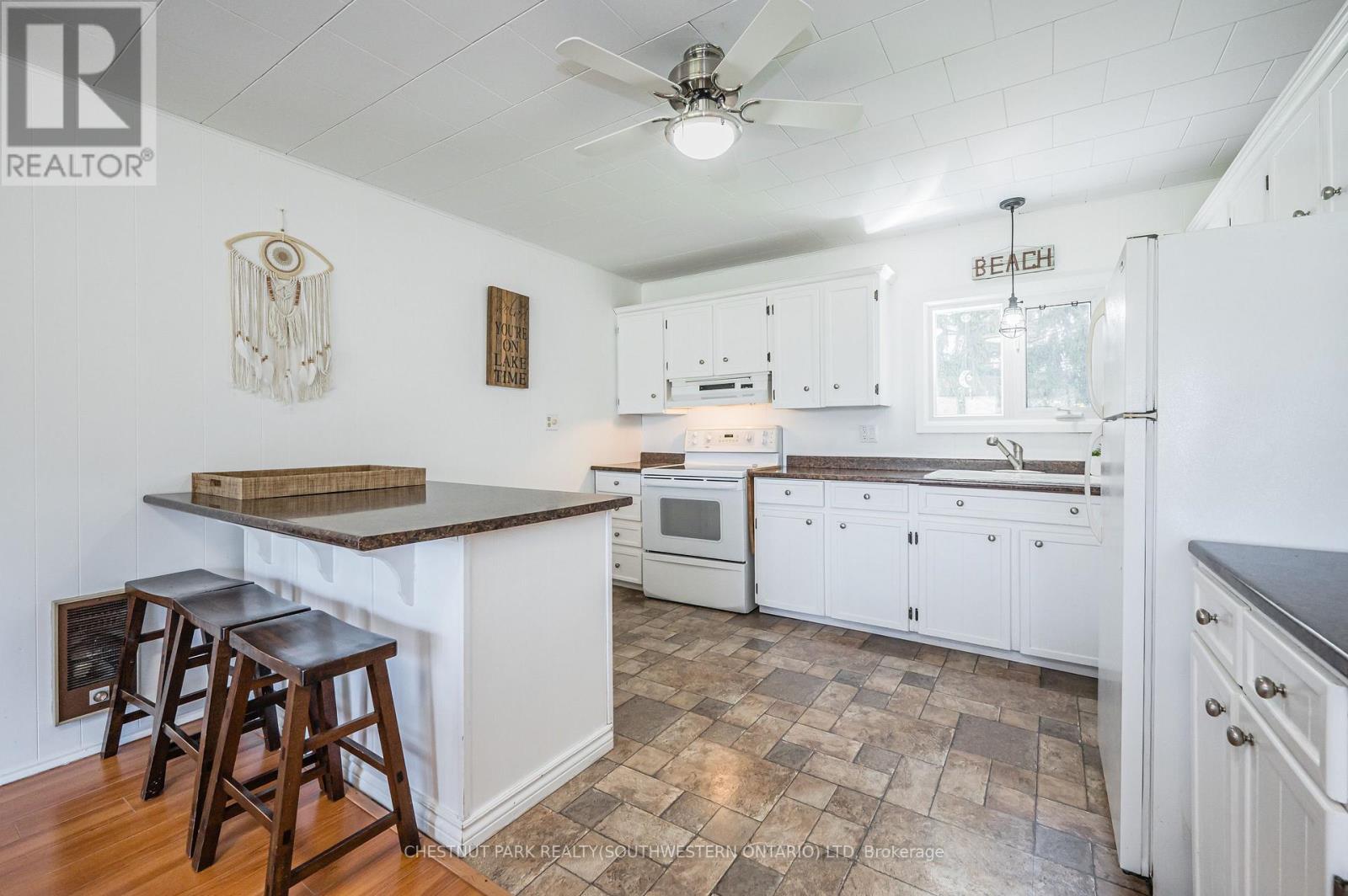 72562 Princess Street Property Photo 14