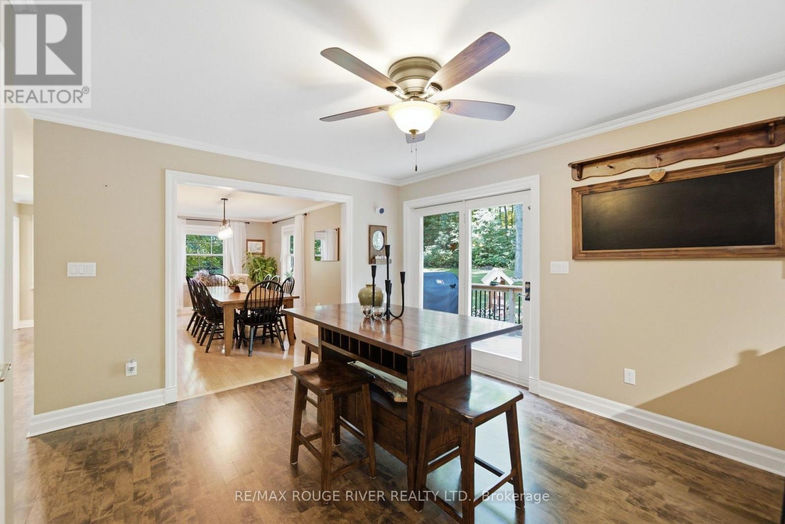 2774 Les Davey Road Property Photo 16