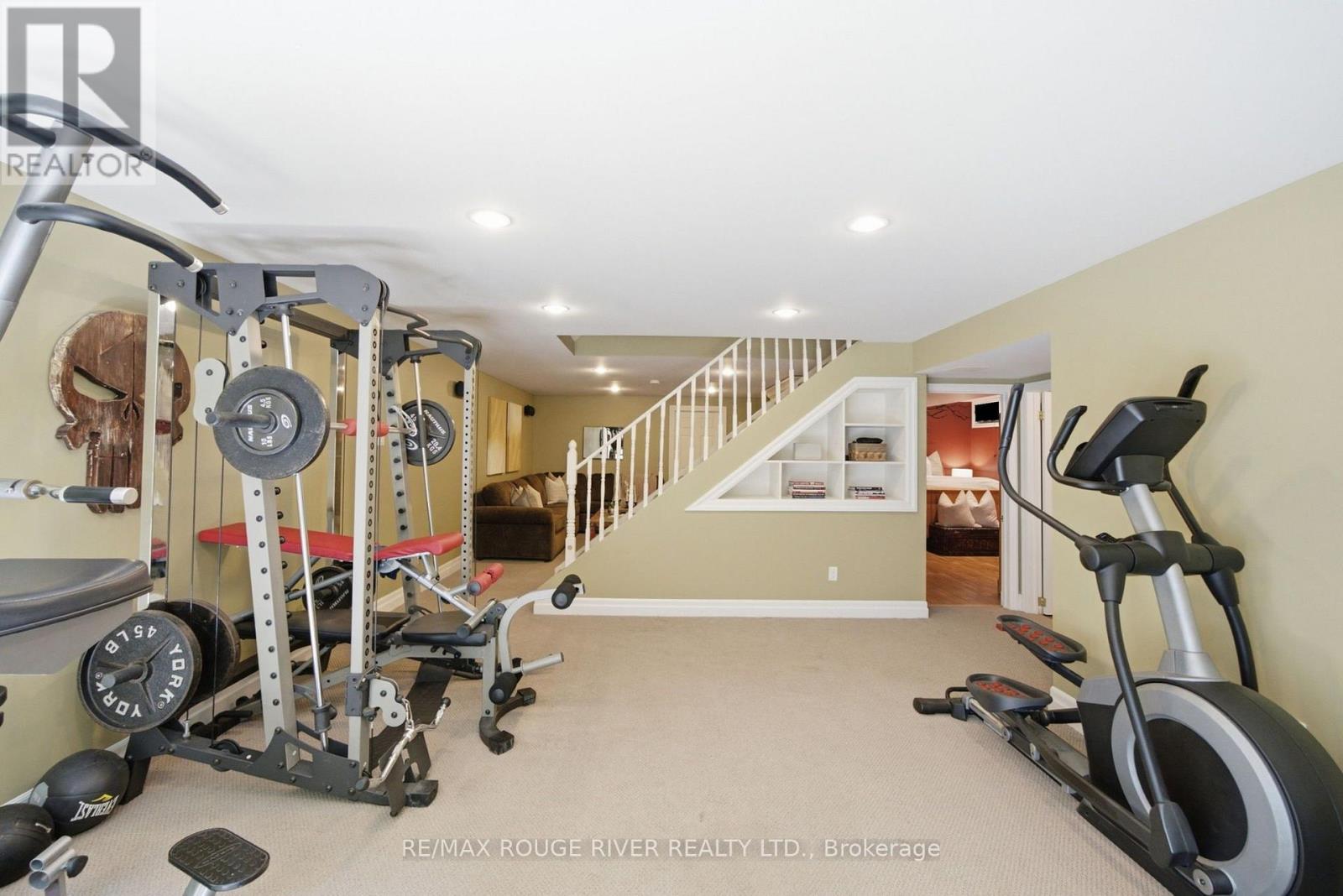 2774 Les Davey Road Property Photo 30